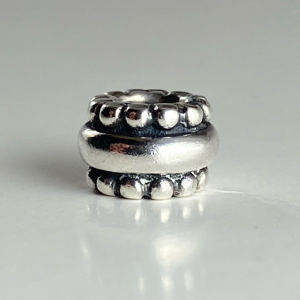 New Pandora Retired Sterling Silver Ring Designer Bead Charm - 790175